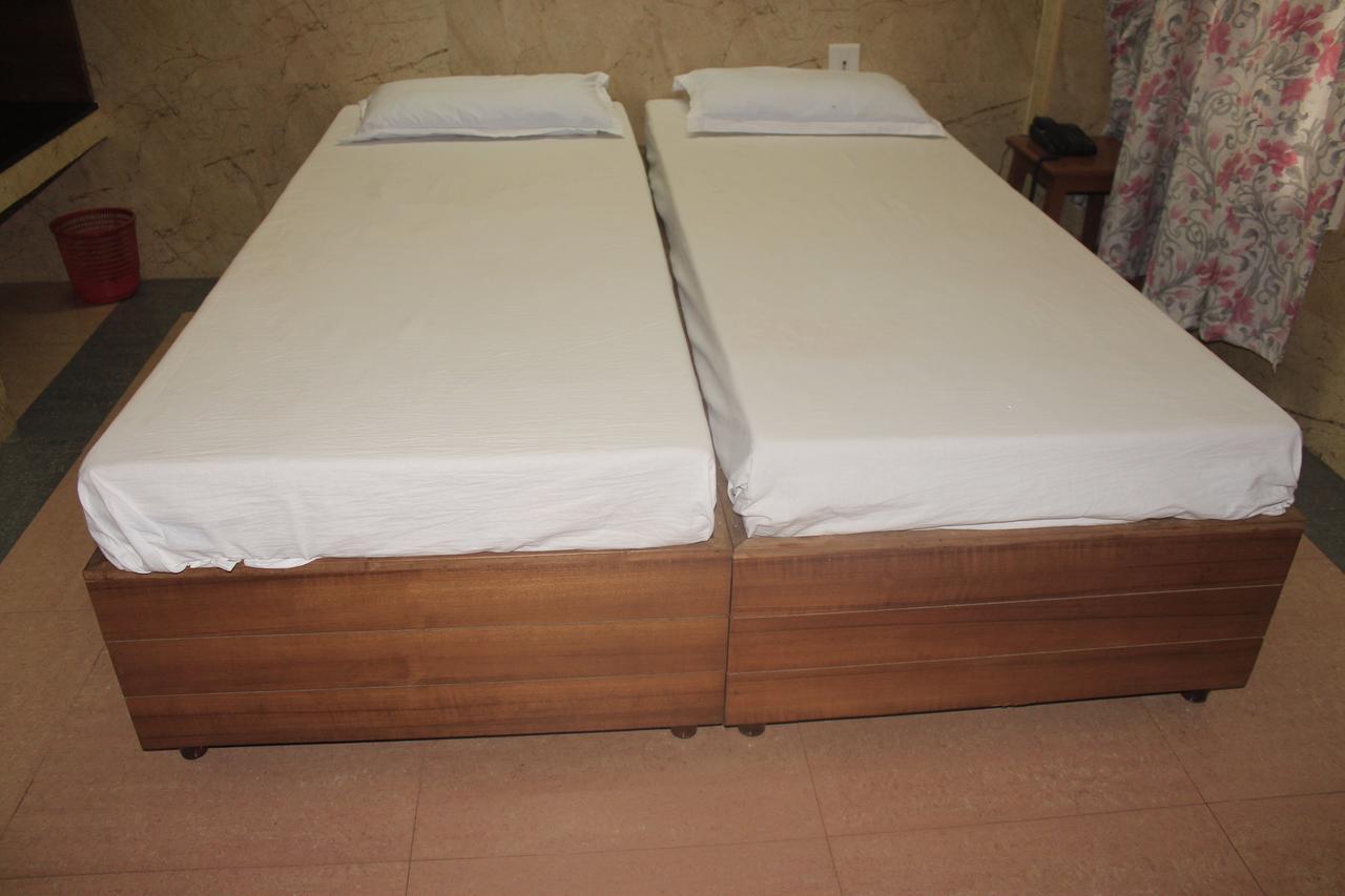 Hotel Sukhvas Thiruvananthapuram Dış mekan fotoğraf