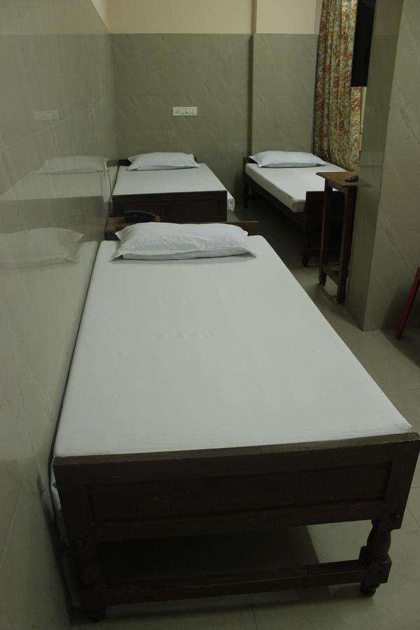 Hotel Sukhvas Thiruvananthapuram Dış mekan fotoğraf