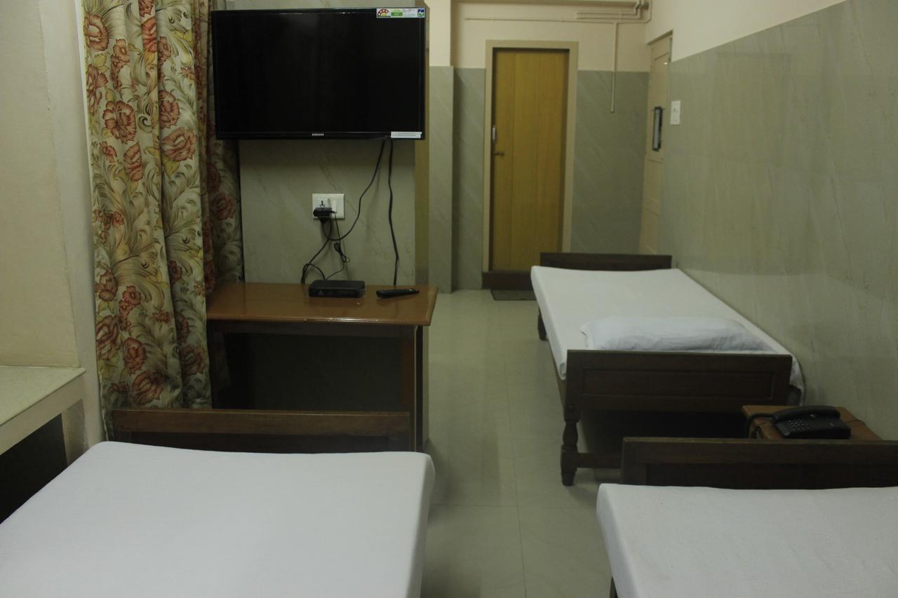 Hotel Sukhvas Thiruvananthapuram Dış mekan fotoğraf