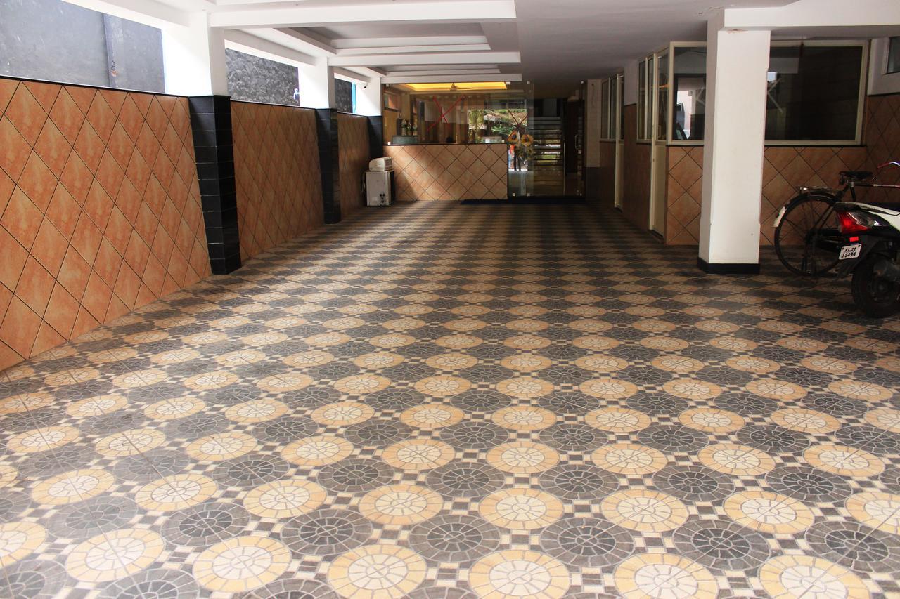 Hotel Sukhvas Thiruvananthapuram Dış mekan fotoğraf
